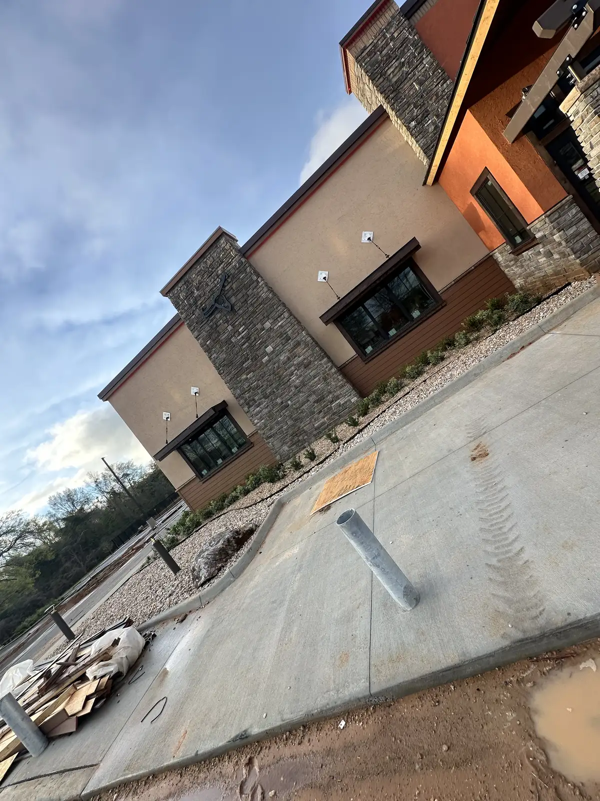 Vacation rental landscape design in Orange Beach AL